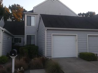 707 Live Oak Ln, Pinole, CA 94564