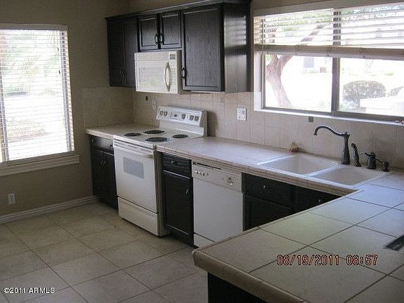 4th image of 8938 W Quail Ave