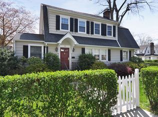 50 Oak Ln, Pelham, NY 10803