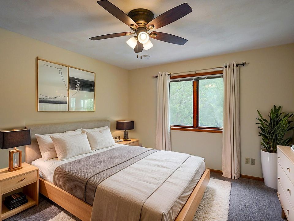 3 bed/2 bath duplex with 2 living areas, 1.5 car garage. Master bedroom, virtually staged