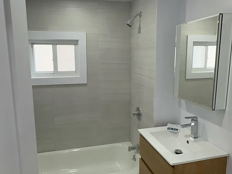 26 Rowan St #2 — Photo 15