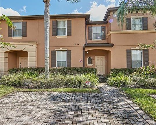 2nd image of 223 La Mirage St