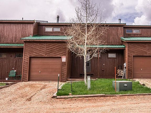 2nd image of 44 Valley Vista