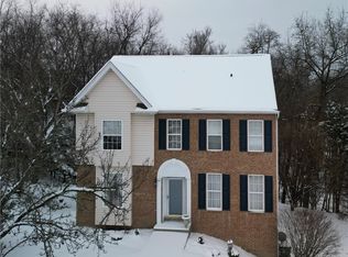 403 Saint James Ct, Cranberry Township, PA 16066