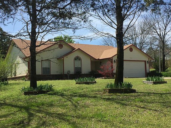 2.5 acre wooded estate