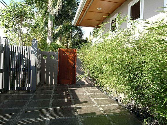 Entry courtyard looking toward entry to backyard