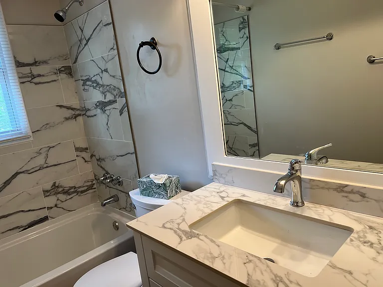 7233 Huck Cir NW — Photo 6