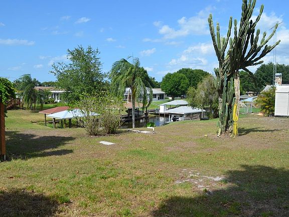 5th image of 636 Placid Lakes Blvd