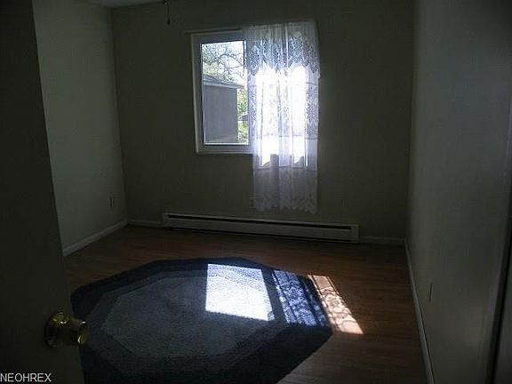 bedroom  with nice decor