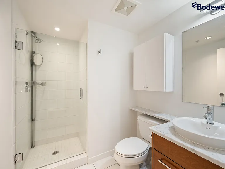 1005 Beach Ave — Photo 12