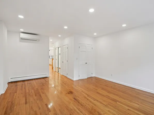 29 East 129th Street image 7 of 17