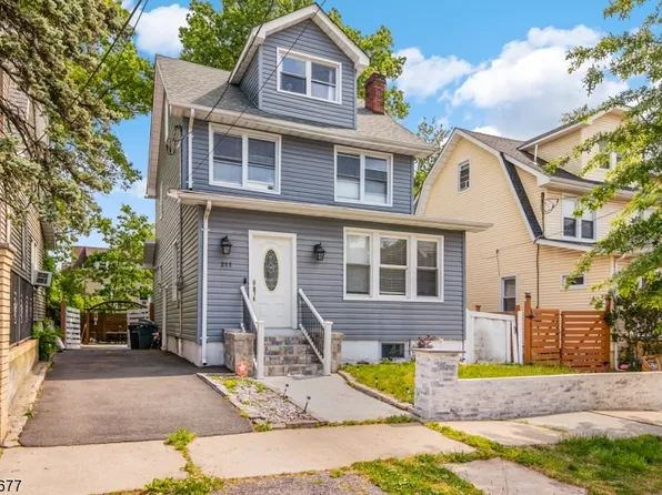 211 Grumman Ave, Newark City, NJ 07112