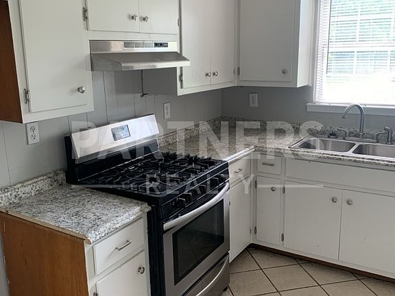 4th image of 3379 E Brookwood Dr