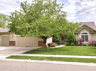 2536 N Silverleaf Way, Meridian, ID 83646