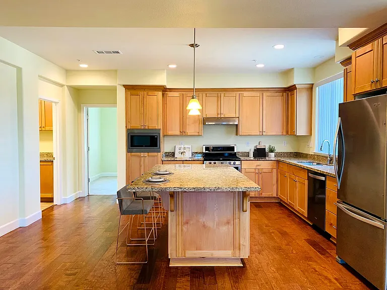 15645 Rome Ave — Photo 6