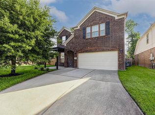 16710 Lake Prince Ln, Houston, TX 77044