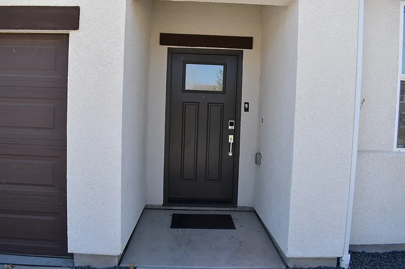 5 bed, 3.0 bath, 2287 sqft, $2,600 — Photo 4
