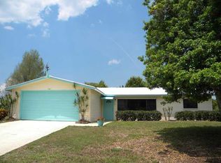 1018 Schumann Dr, Sebastian, FL 32958