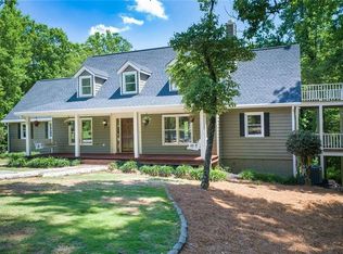 392 Davis Rd, Fayetteville, GA 30215