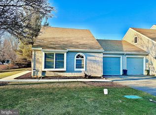 230 Crescent Dr, Hershey, PA 17033
