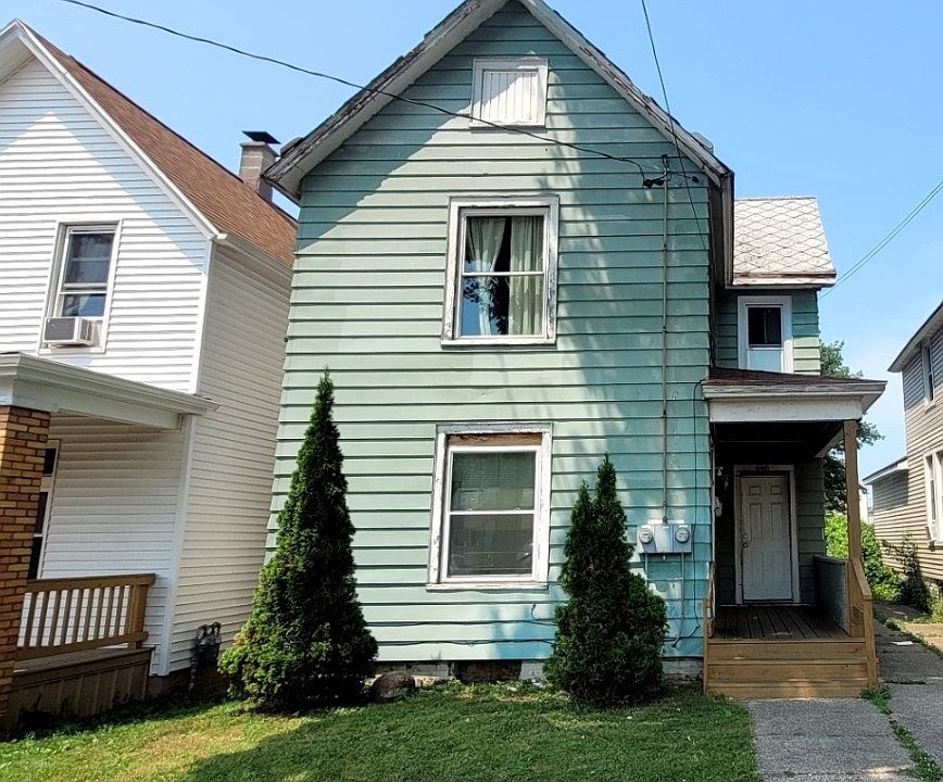 1st image of 1160 E 10th St