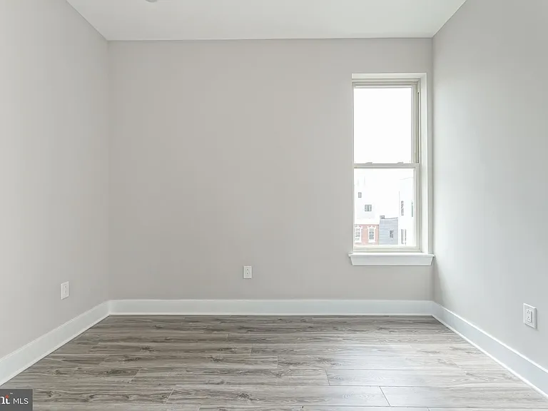 2162 E Norris St #303 — Photo 13