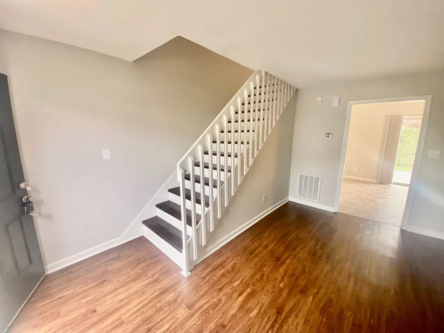 2 Bedroom Townhome on Leesville Road! — Photo 2