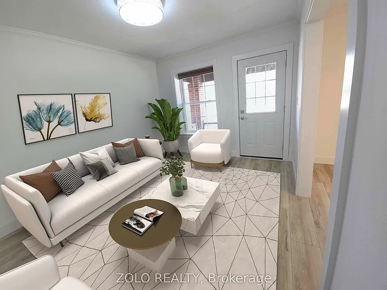 1504 King St E — Photo 2