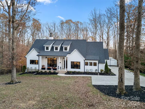 7313 Mockingbird Ln, Waxhaw, NC 28173