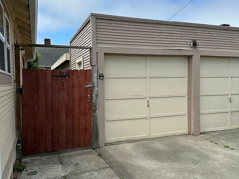2025 I St — Photo 23