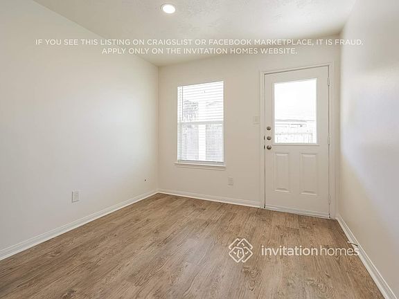 5th image of 922 Doubletree Glen Dr
