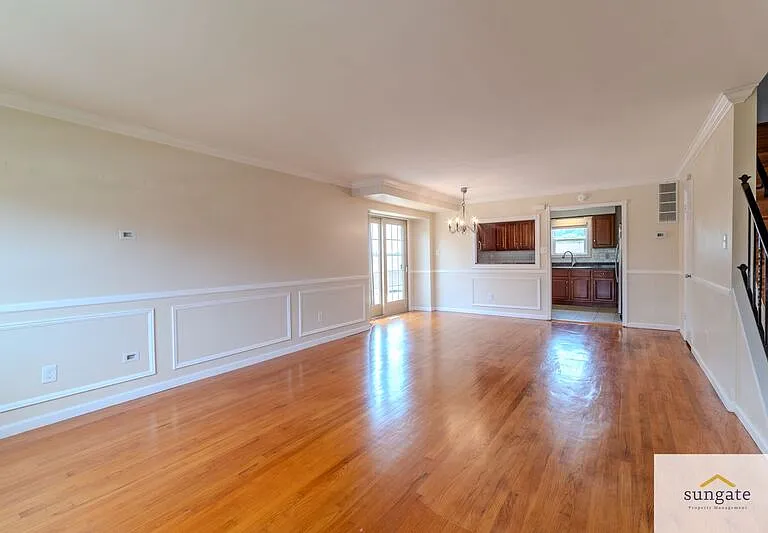 945 Stormont Cir — Photo 7