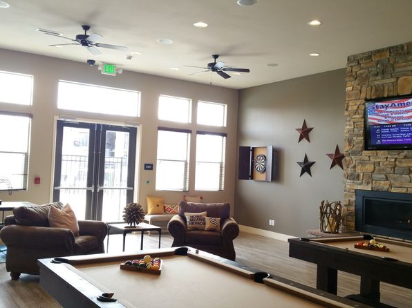 2642 E Jennings Way #422