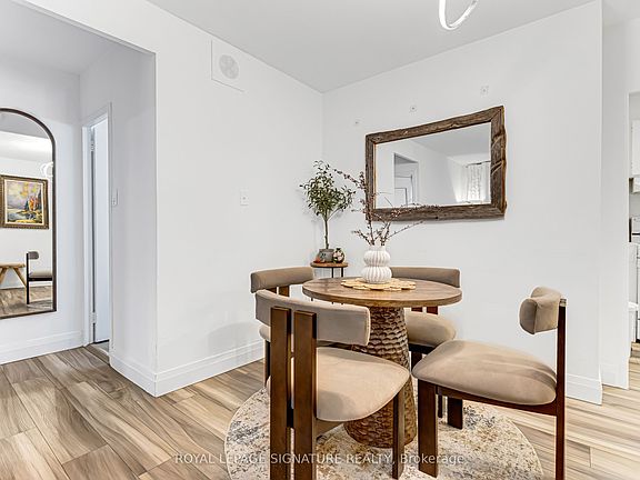 3rd image of 335 Lonsdale Rd #209