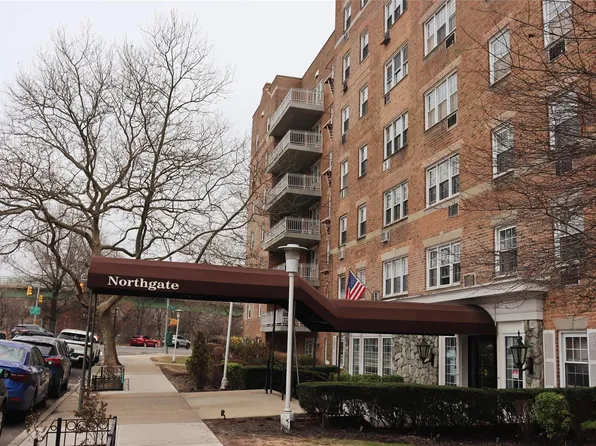 87-10 149 Avenue #3H, Howard Beach, NY 11414