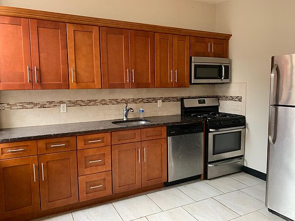 Apt. #2F Kitchen (One Bedroom)