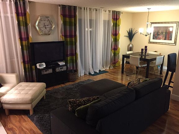 3rd image of 1006 La Terrace Cir