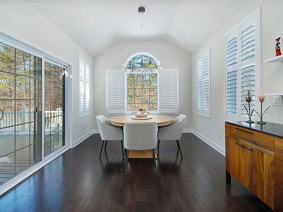 4th image of 39 Ridgewood Dr #39