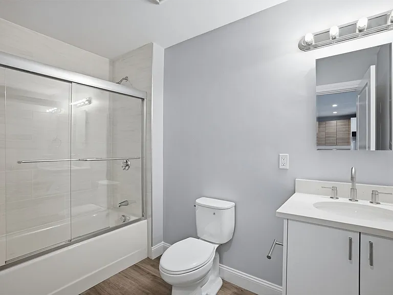 632 Centre St #305 — Photo 10
