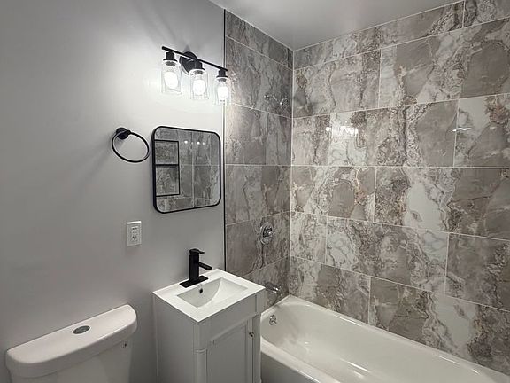 3rd image of 1226 W 98th St APT 2