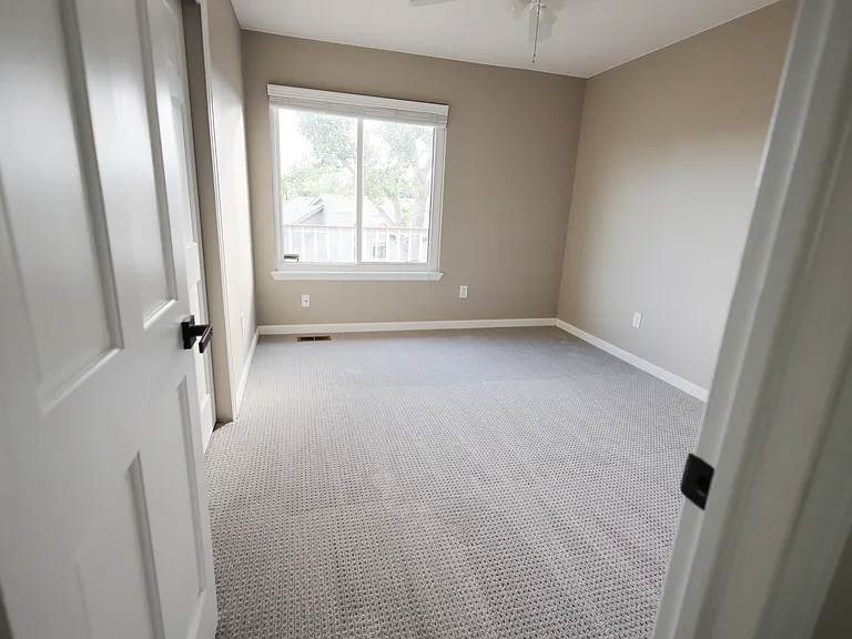 2062 Chesapeake Pl — Photo 32