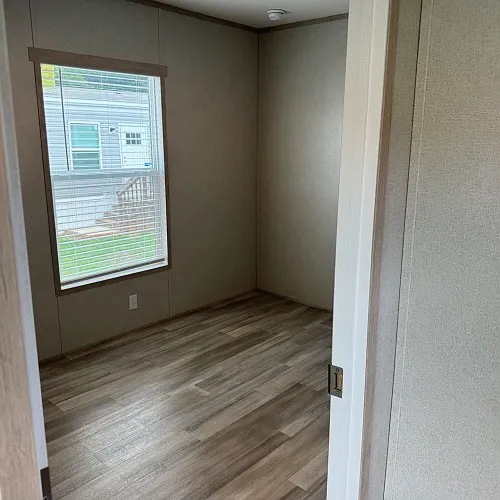 82 Teasley Ln — Photo 16