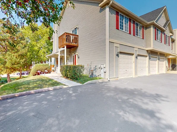262 Windsor Ct Unit D, South Elgin, IL 60177