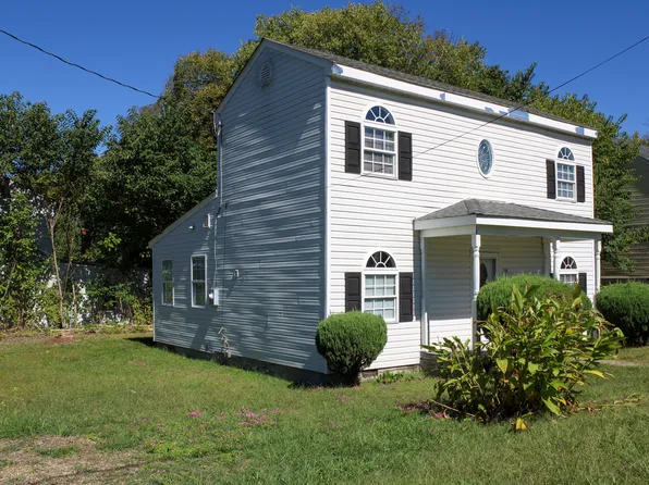 531 St Marks St, Petersburg, VA 23803