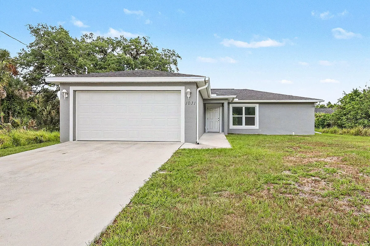 Building Photo - 1031 S Bronze Ct