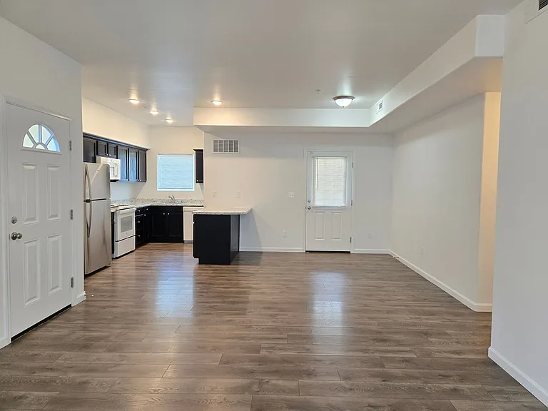 AP Properties — Photo 7