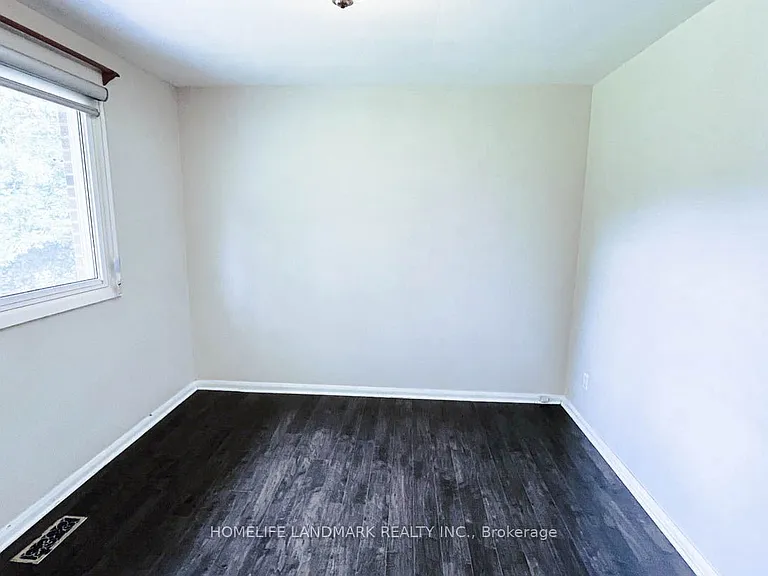 16 Lochinvar Cres #MAIN — Photo 23