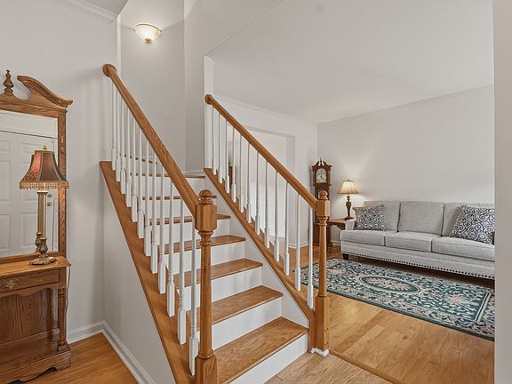 5th image of 5917 Woodlands Ave