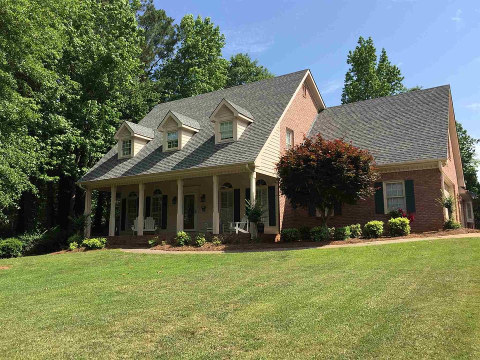 1st image of 631 Westbrook Way SE