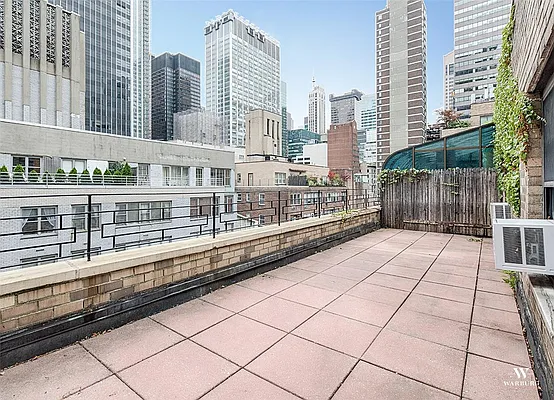 Rented by Warburg | media 6